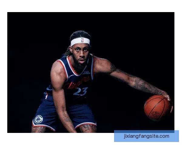 快船官方宣布以赛亚杰克逊右脚踝扭伤将评估恢复时间